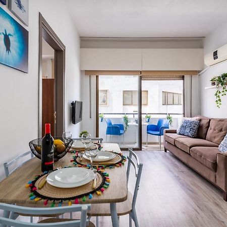 Eleni'S 1-Br Apt In Larnaca Center Extérieur photo