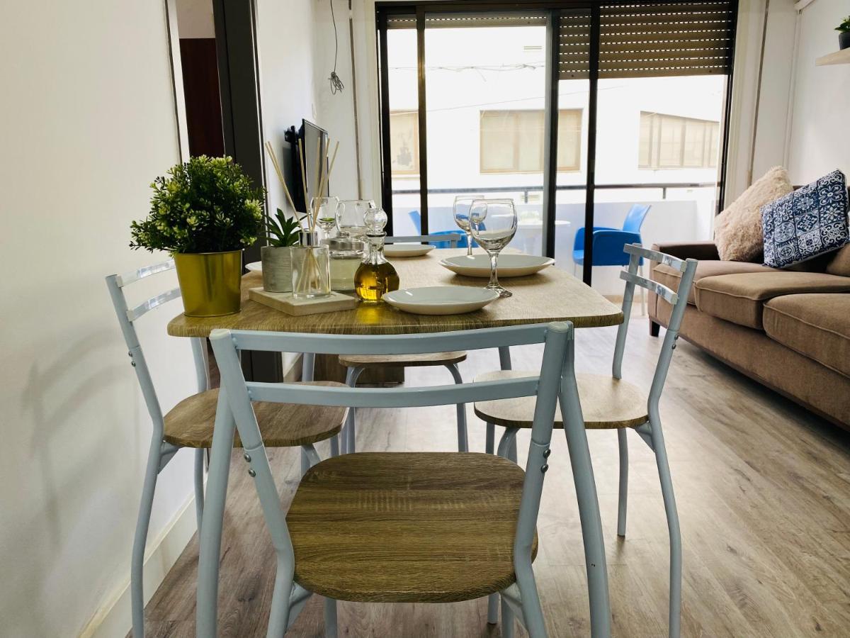 Eleni'S 1-Br Apt In Larnaca Center Extérieur photo